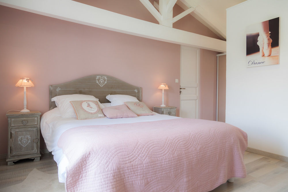 Le Soleil Et Les Etoiles Bed & Breakfast Saint-Sauveur-d'Aunis Eksteriør bilde